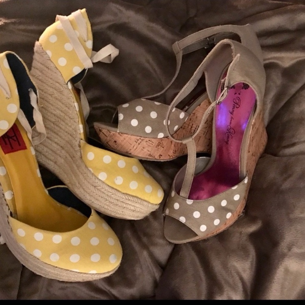 2 Penny Loves Kenny Yellow and Gray Polka Dot Wedges